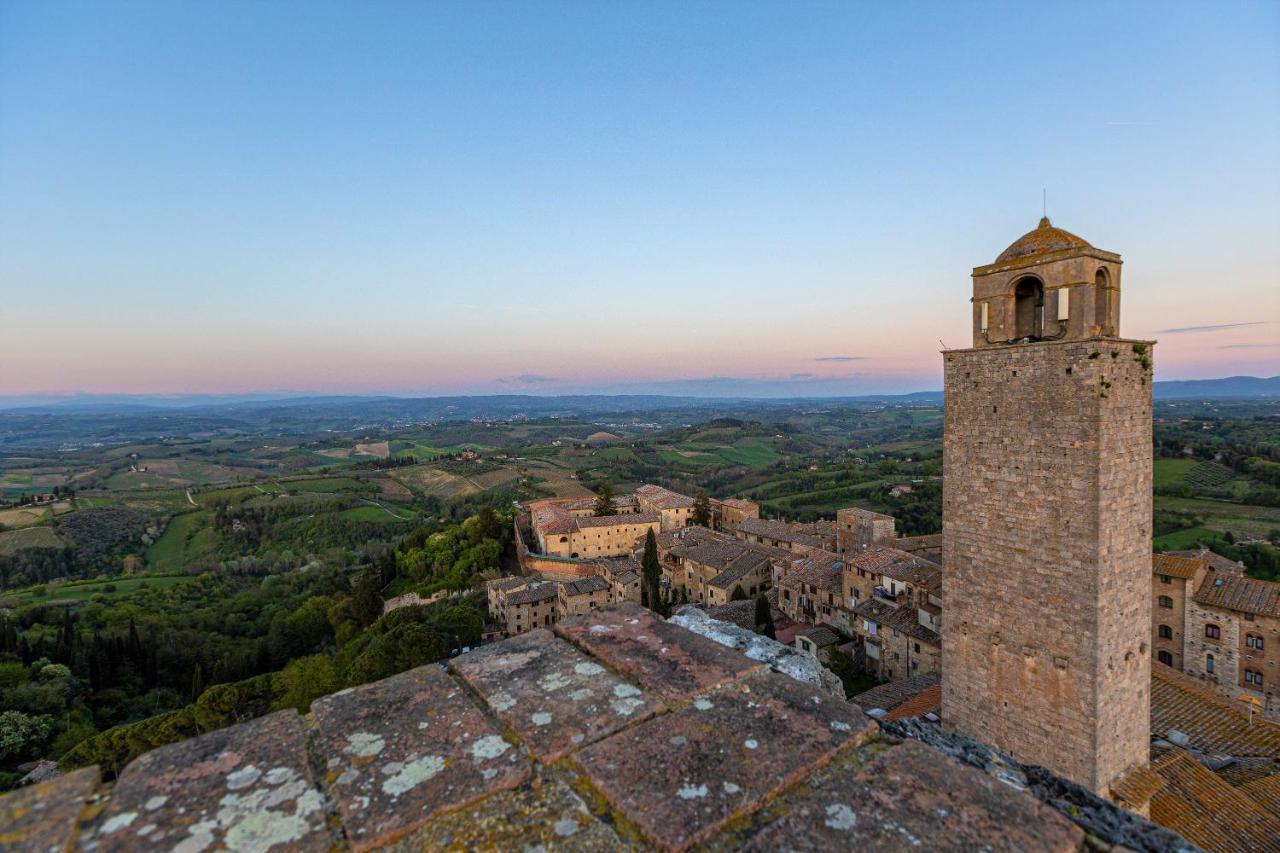 Torre Salvucci Maggiore Medieval Tower Experience San Gimignano Kültér fotó